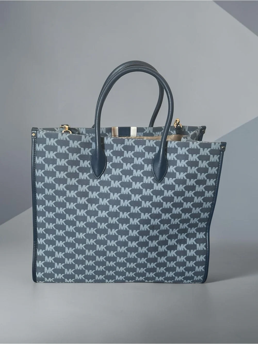 Michael Kors brand michael